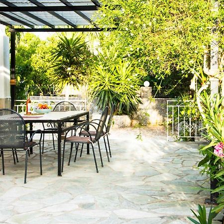 Villa Eros Vatos Ngoại thất bức ảnh